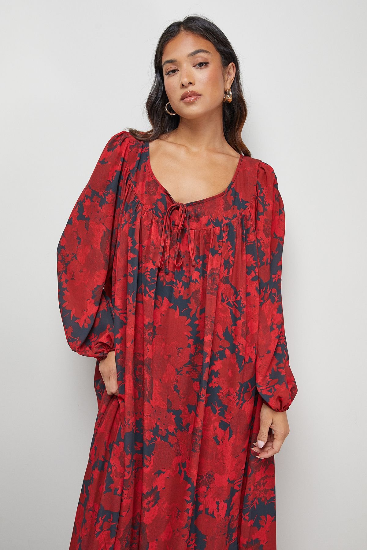 Warehouse Warehouse Women's Petite Chiffon Tie Front Volume Midi Smock Dress in Red - 4