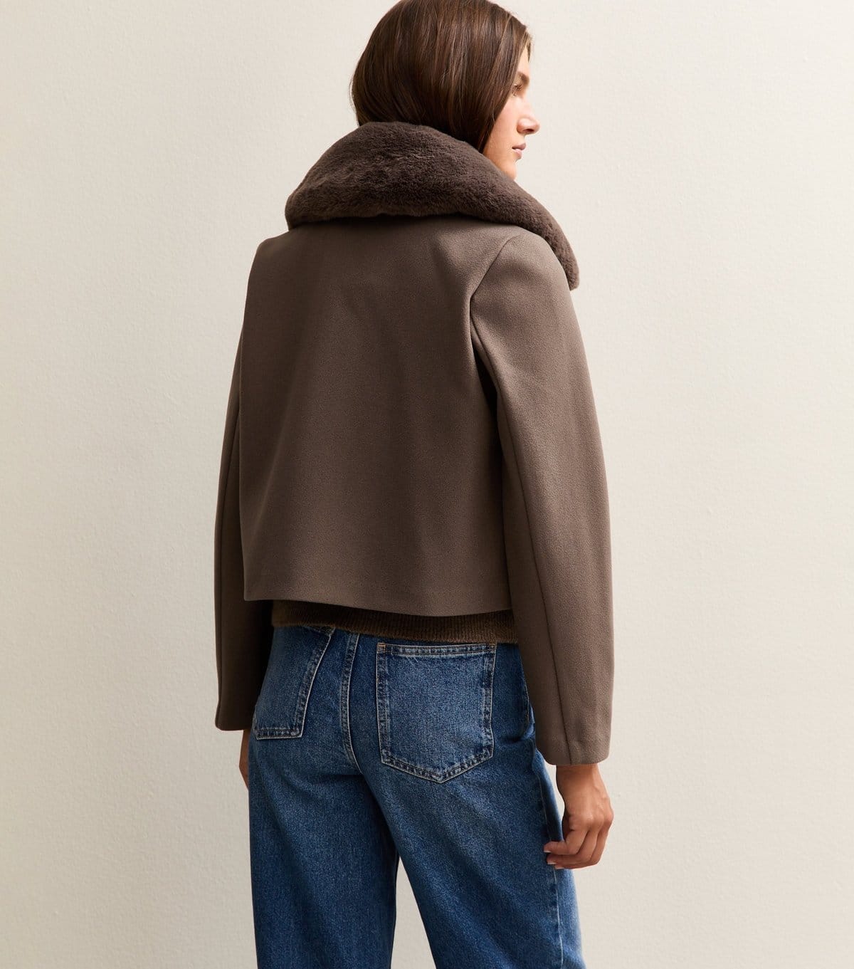 New Look Women's Mink Faux Fur Collar Short Shacket New Look - 4