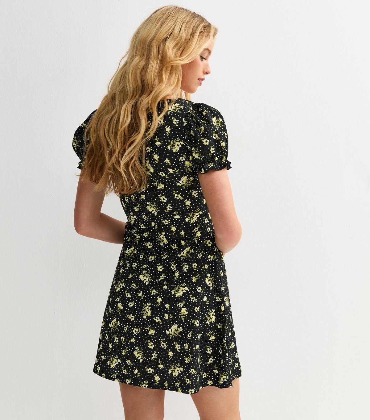 New Look Women's Black Floral Short Sleeve Mini Dress New Look - 4