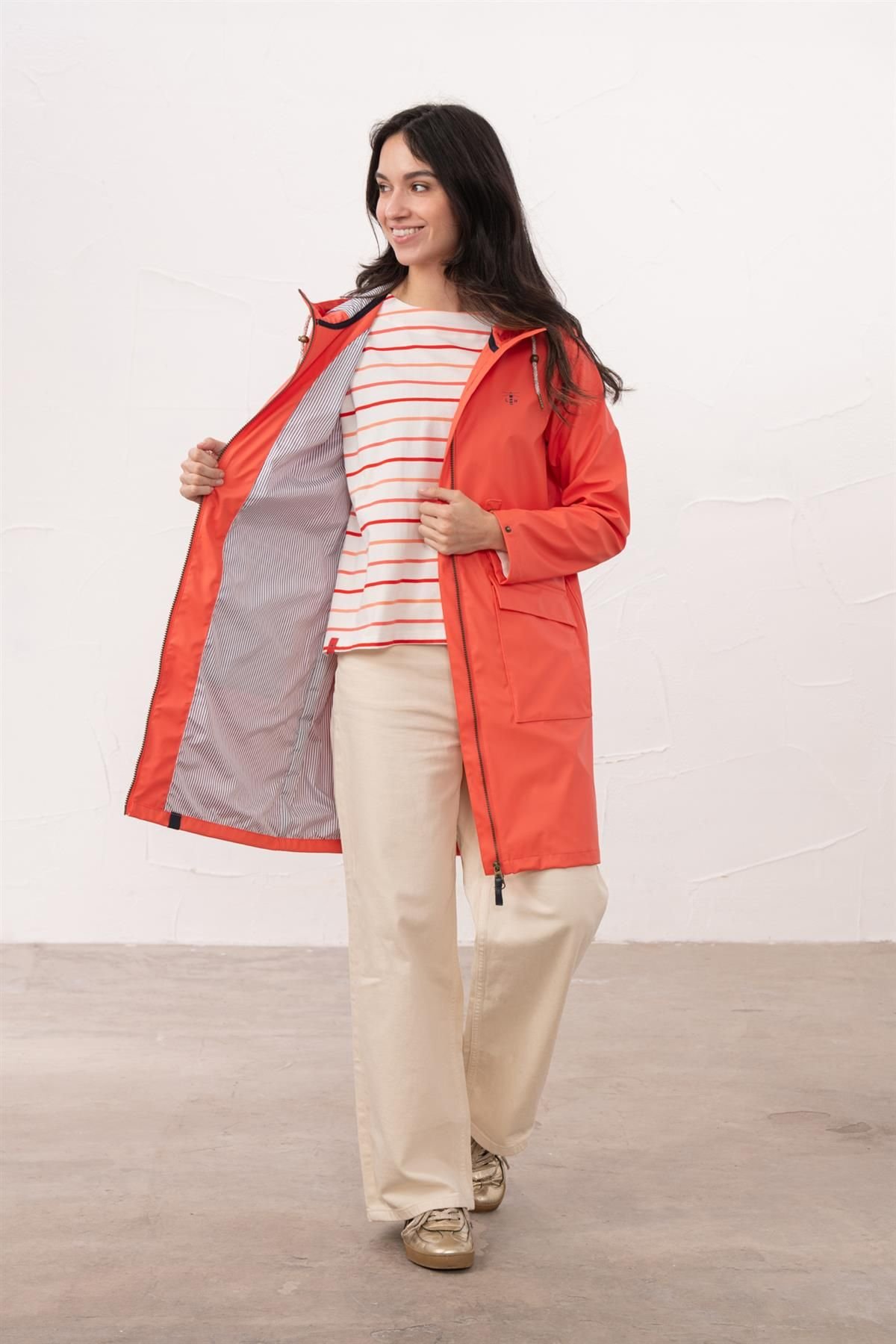 Lighthouse Clothing Lighthouse Clothing Women's Lucy Long Jacket in Red - 2