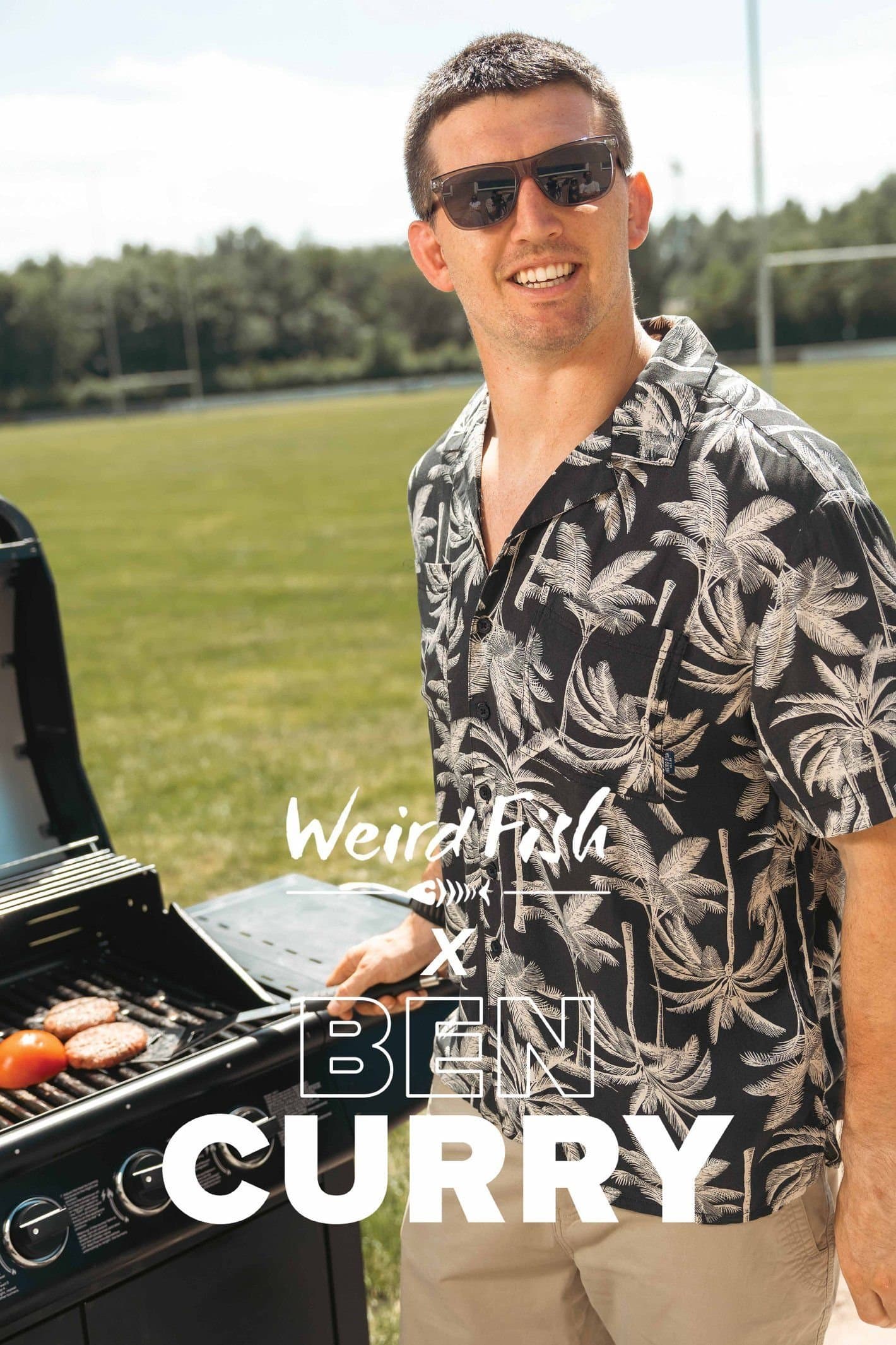 Weird Fish Weird Fish Men's Holborn Printed Hawaiian Shirt in Black