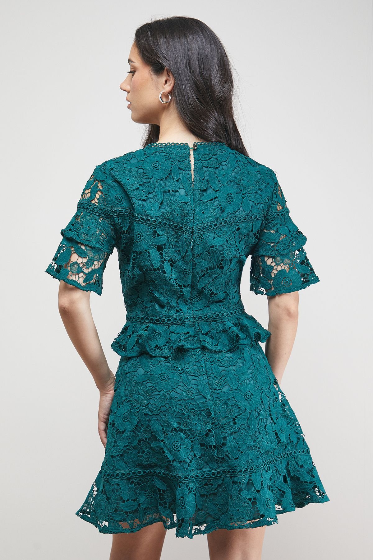 Oasis Oasis Women's Lace Trim Detail Frill Sleeve Mini Dress in Green - 3