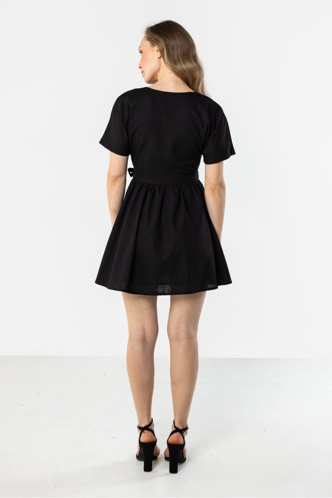 Love Lace Love Lace Women's Linen Wrap Mini V Neck Tie Waist Dress in Black - 4