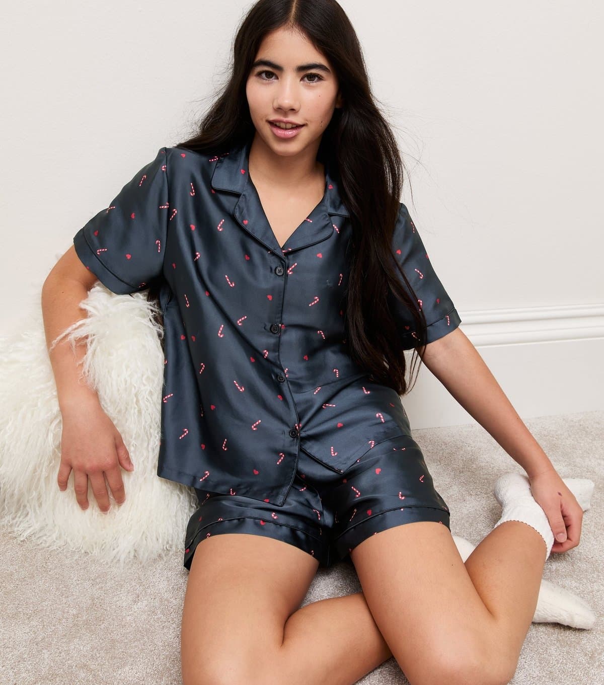 New Look Girls' Navy Satin Candy Cane Pyjama Shorts Set New Look