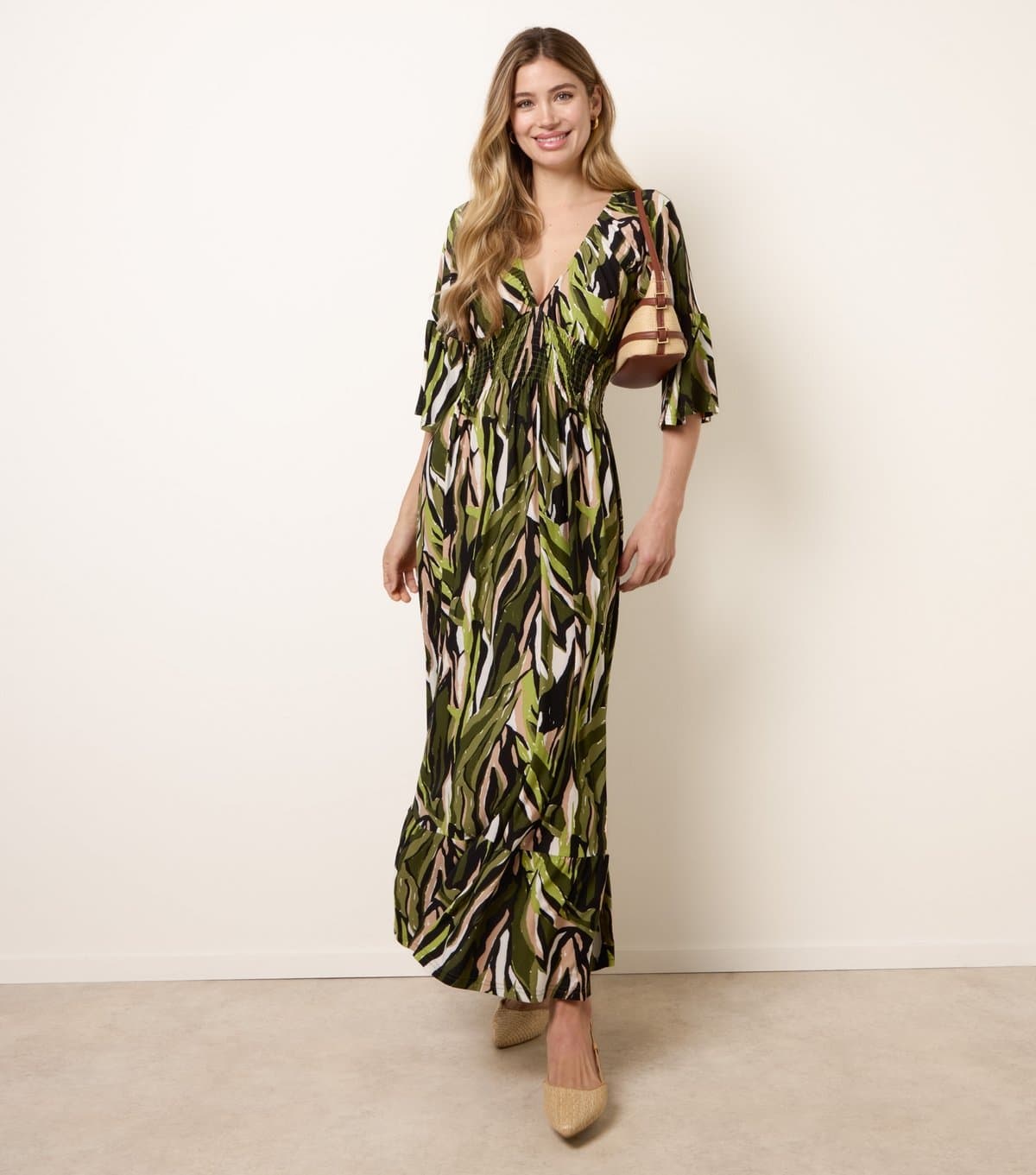 Blue Vanilla Women's Green Abstract Shirred Maxi Dress Blue Vanilla New Look
