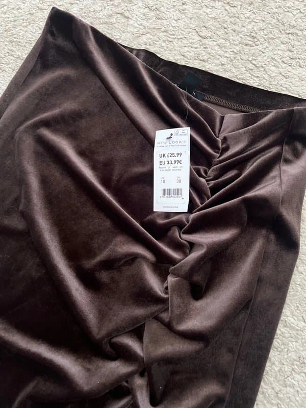 New Look New Look velvet skirt size 10