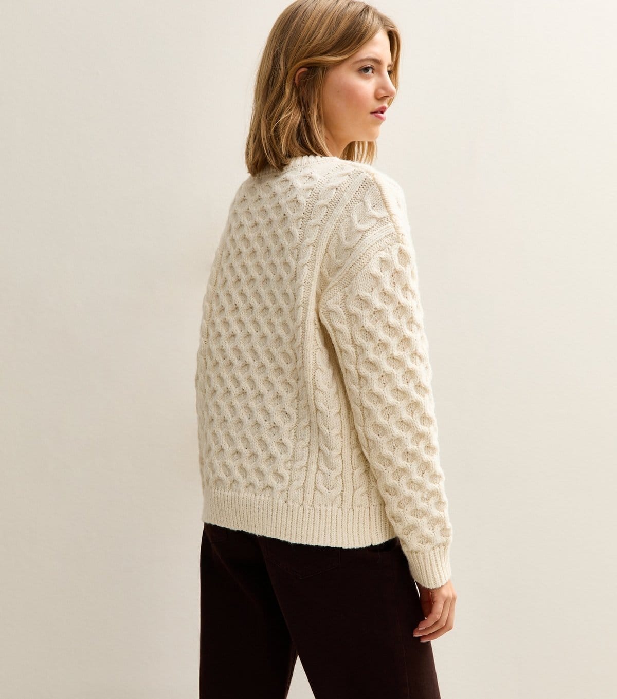 New Look Women's Cream Chunky Cable Knit Jumper New Look - 4