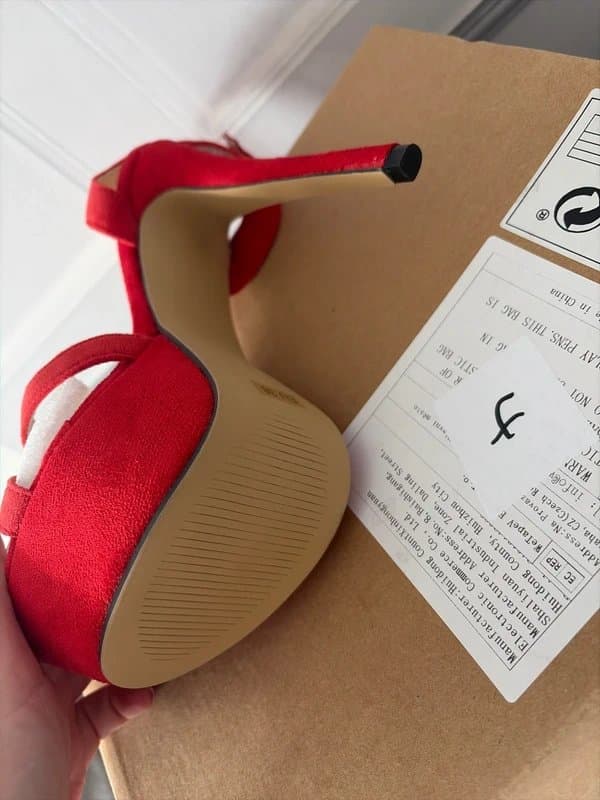 Source Unknown Women’s stunning heels size eu38