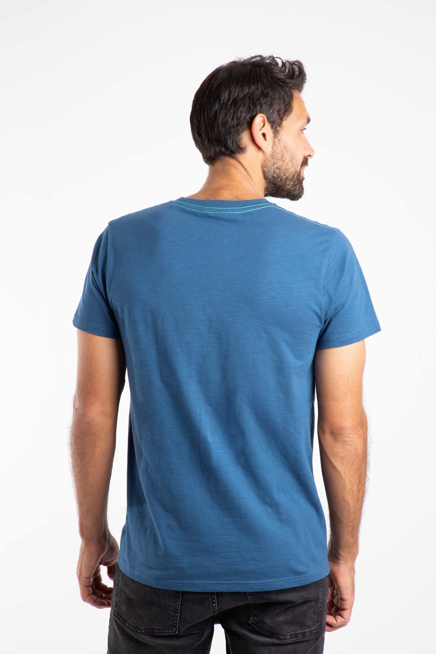 Weird Fish Weird Fish Men's Pyramid Vista Chest Stripe Graphic T-Shirt in Bright Blue - 3