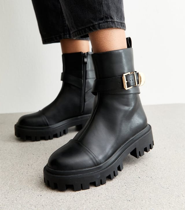 Public Desire Women's Black Spontaneous Faux Leather Boots Public Desire New Look - 2