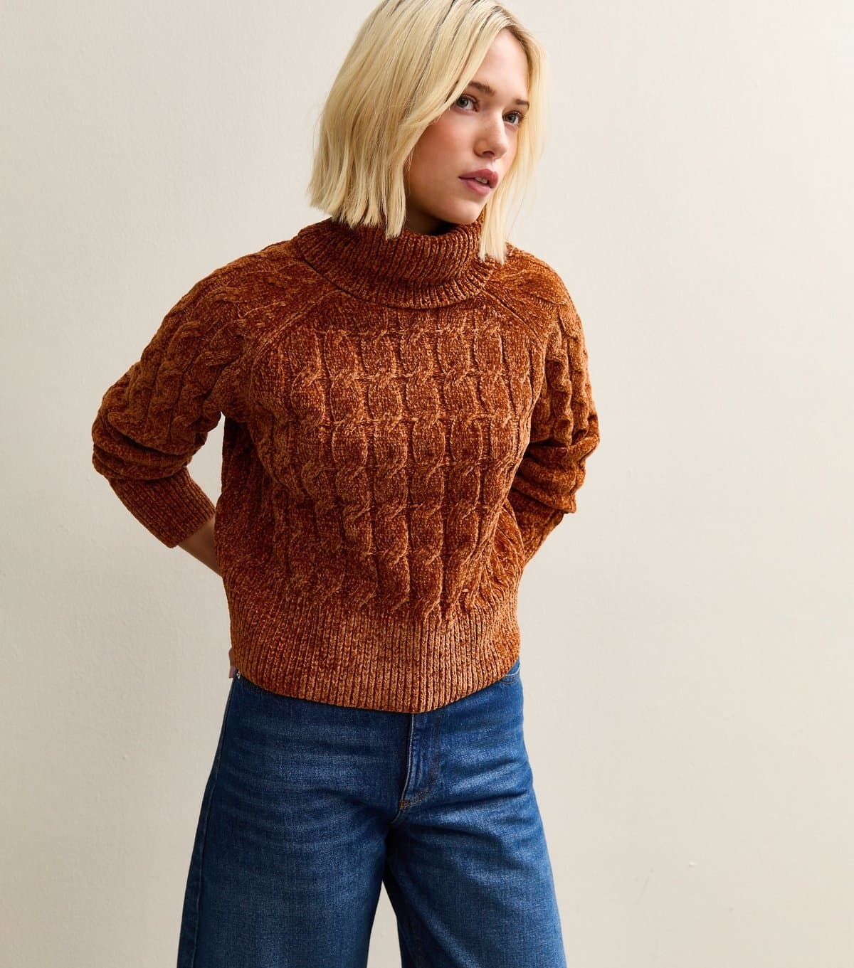 New Look Women's Tan Chenille Cable Knit Roll Neck Jumper New Look