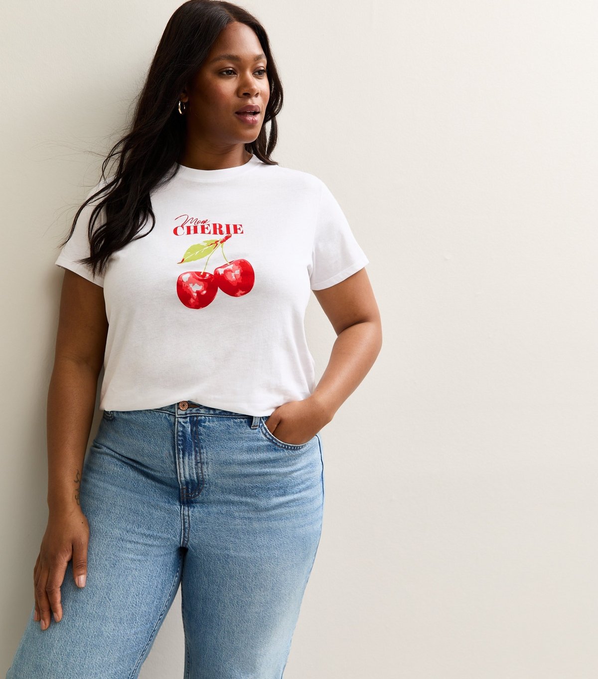 New Look Women's Plus Size White Mon Cherie Cherry Print Relaxed T-Shirt Curves New Look - 2