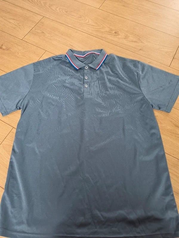 unbranded Men’s Grey Performance Polo Shirt – Classic Smart Casual Style