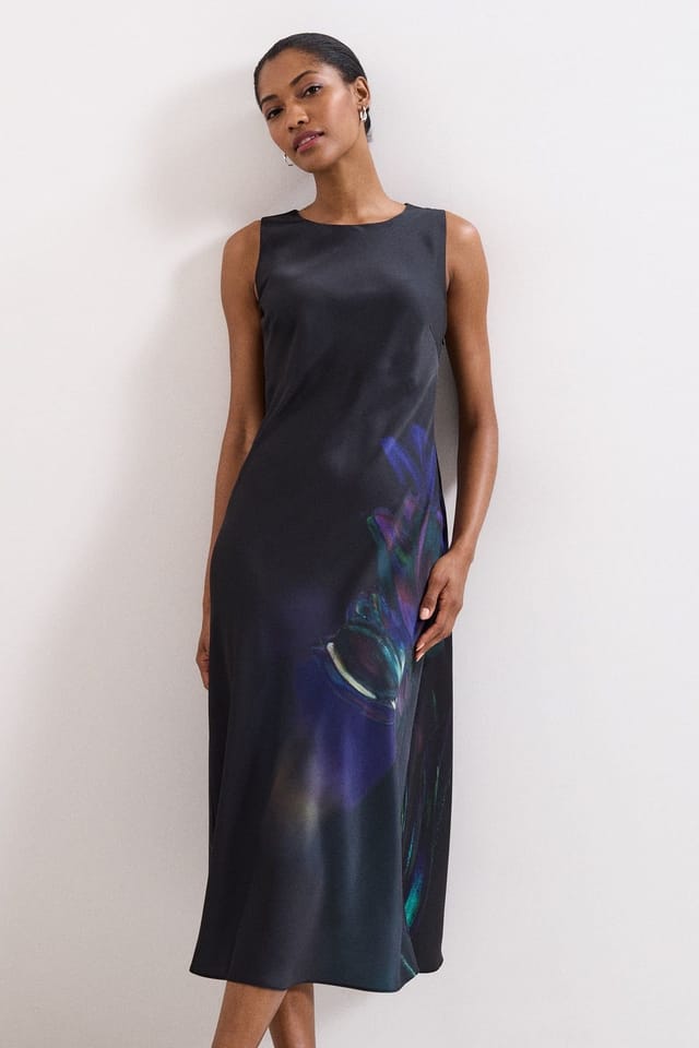Phase Eight Phase Eight Women's Felicity Floral Dres in Black - 3