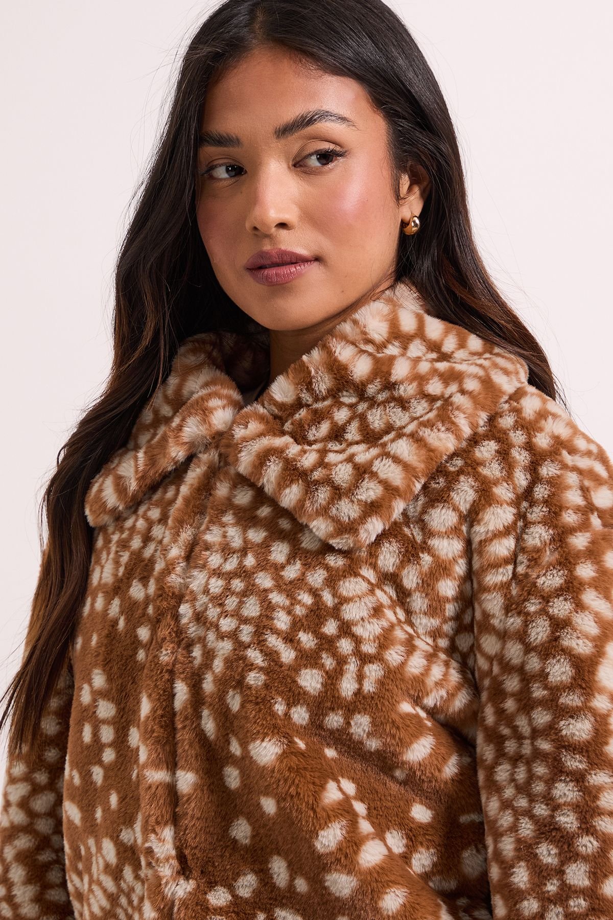 Dorothy Perkins Dorothy Perkins Women's Petite Deer Print Fur Coat in Brown - 4