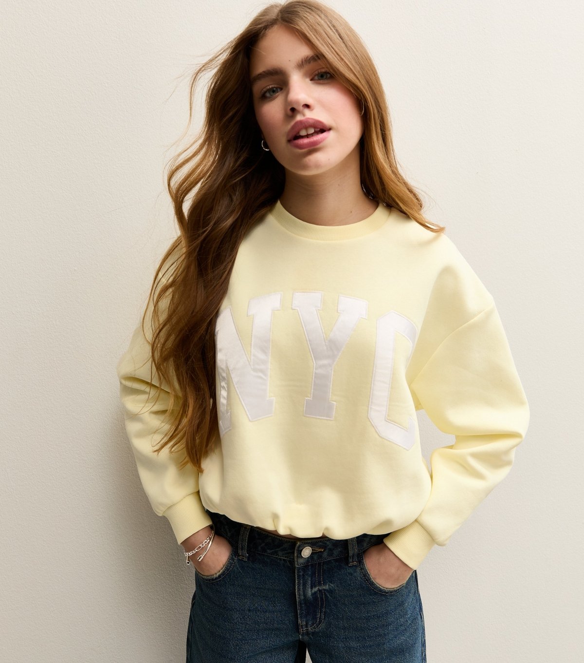 New Look Girls' Light Yellow NYC Logo Bubble Hem Sweatshirt New Look - 4