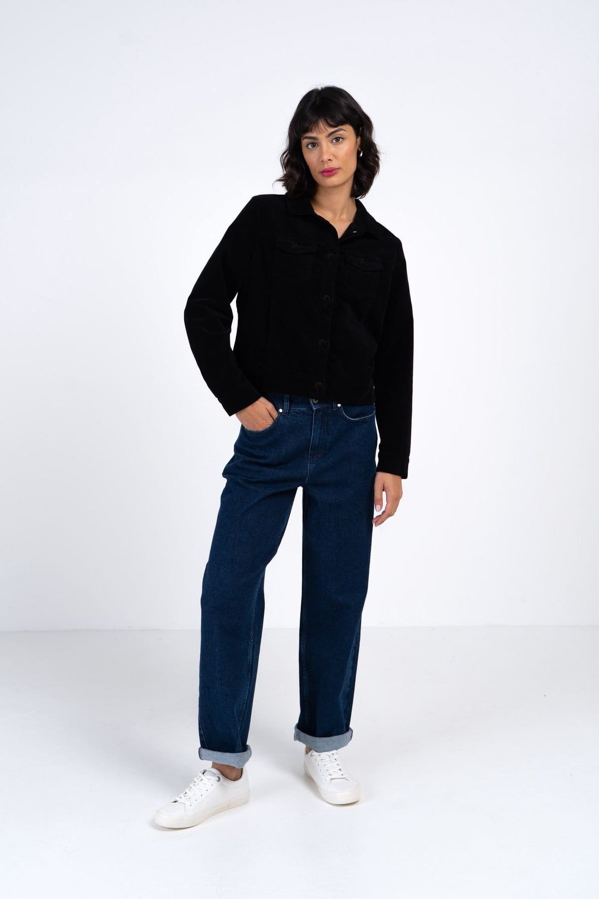 Kettlewell Women's Vera Velvet Jacket in True Black