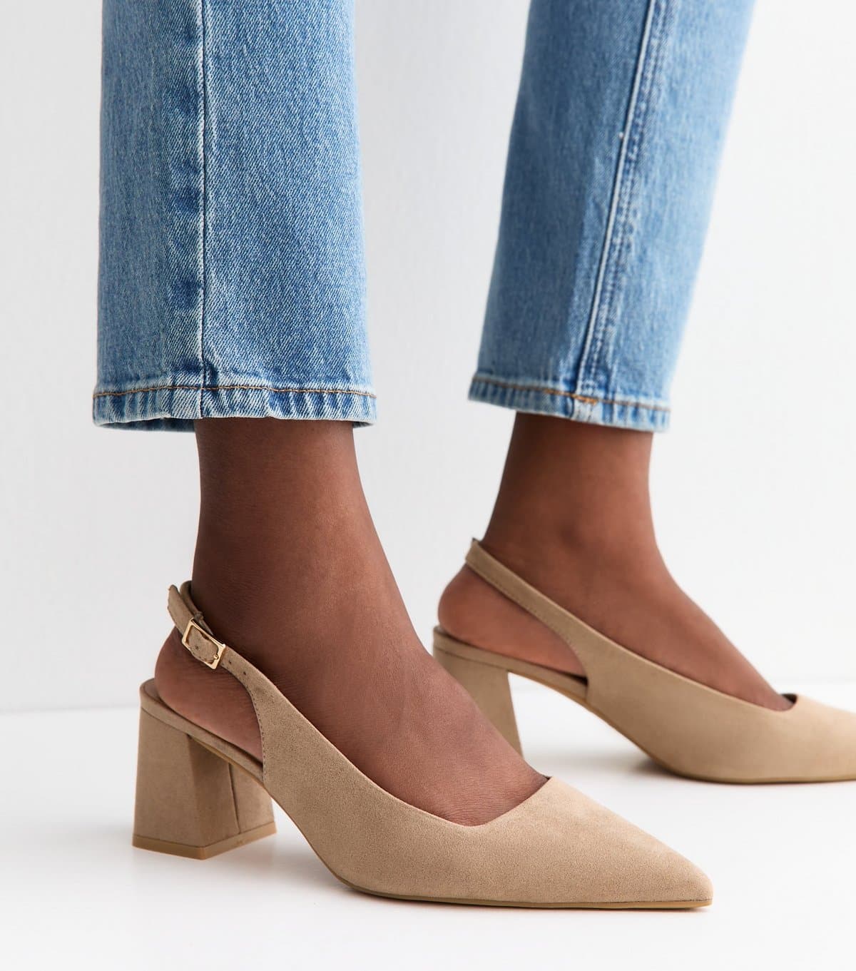 New Look Women's Wide Fit Light Brown Faux Suede Block Heel Slingback Pumps New Look