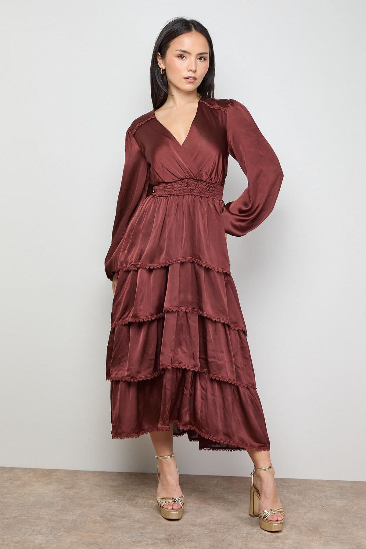 Oasis Oasis Women's Petite Ruffle Tiered Balloon Sleeve High Low Hem Midi Dress in Chocolate