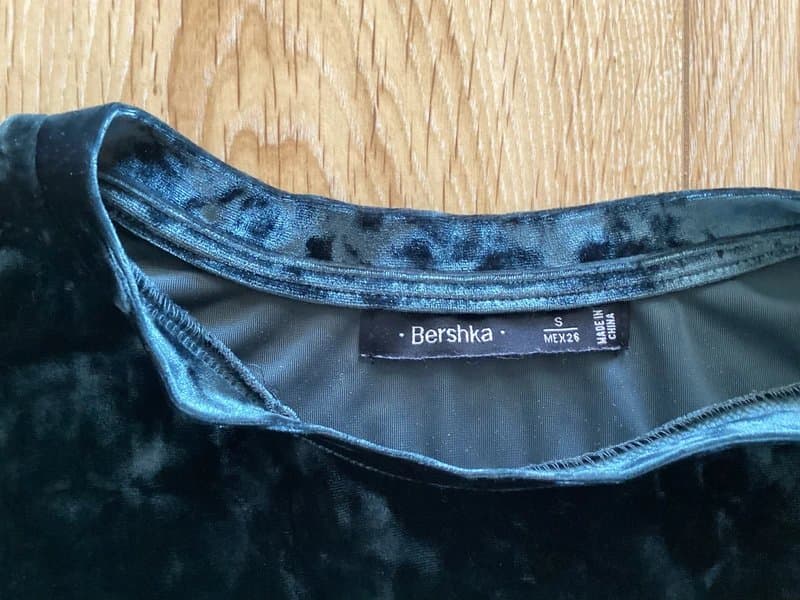 Bershka Berksha Velvet Top, size S, fit 10