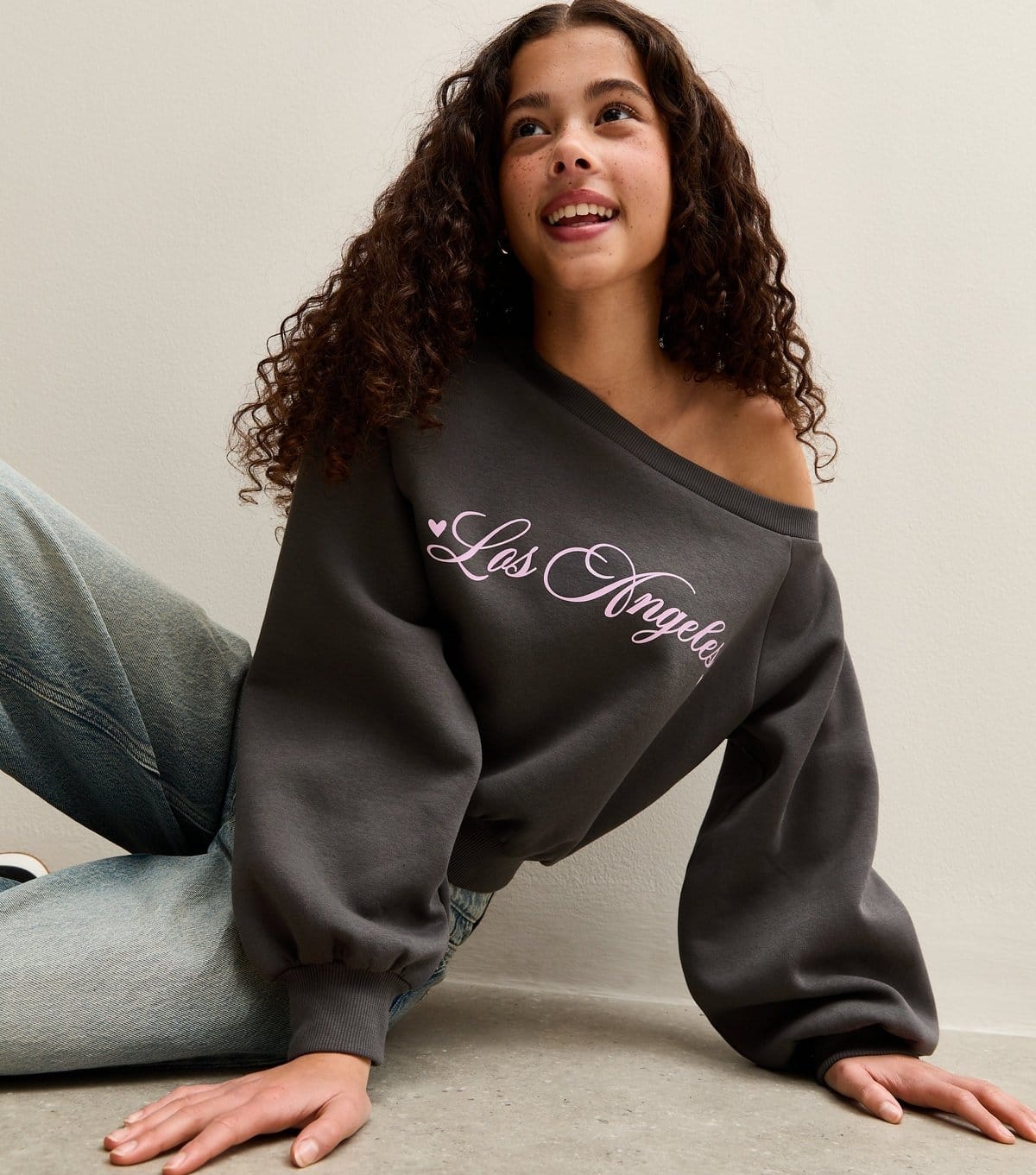 New Look Girls' Grey Los Angeles Off Shoulder Sweatshirt New Look - 4