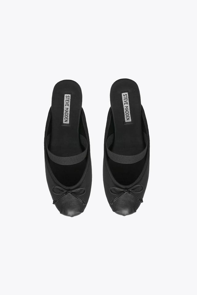 Steve Madden STEVE MADDEN Women's 'Cutesy Black Leather' Flats - 2
