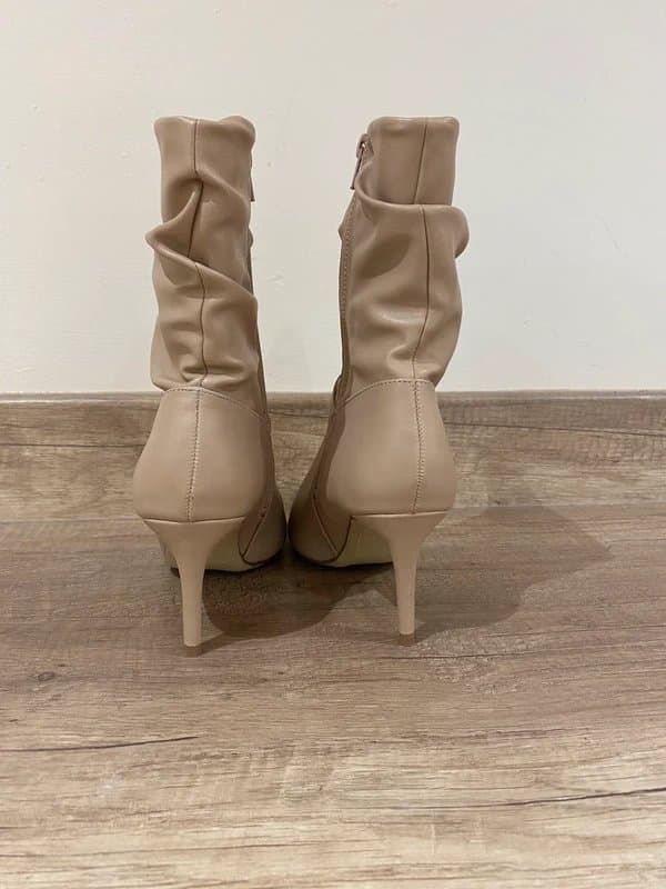 New Look Women’s pink/ blush ankle boots size 5 new without tags