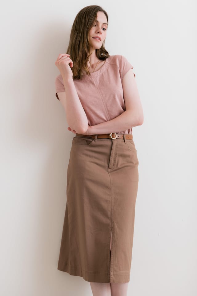 Lily & Me Lily & Me Women's Morwenna Stretch Twill Midi Skirt in Brown - 2
