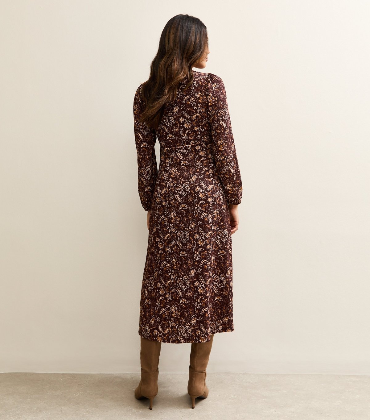 New Look Women's Maternity Brown Crinkle Long Sleeve Paisley Midi Dress New Look - 4