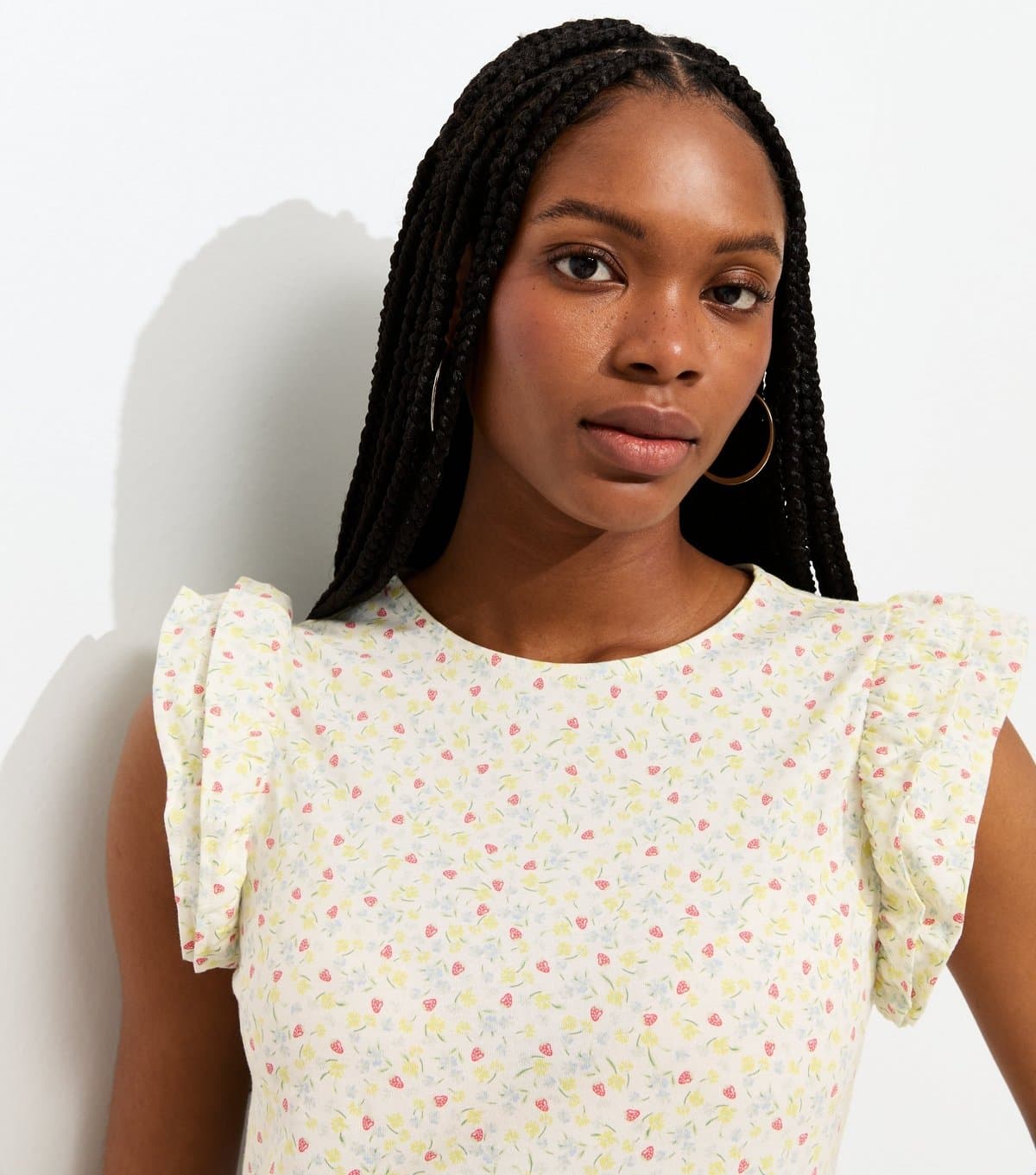 New Look Women's White Floral Strawberry Print Frill Sleeve Top New Look