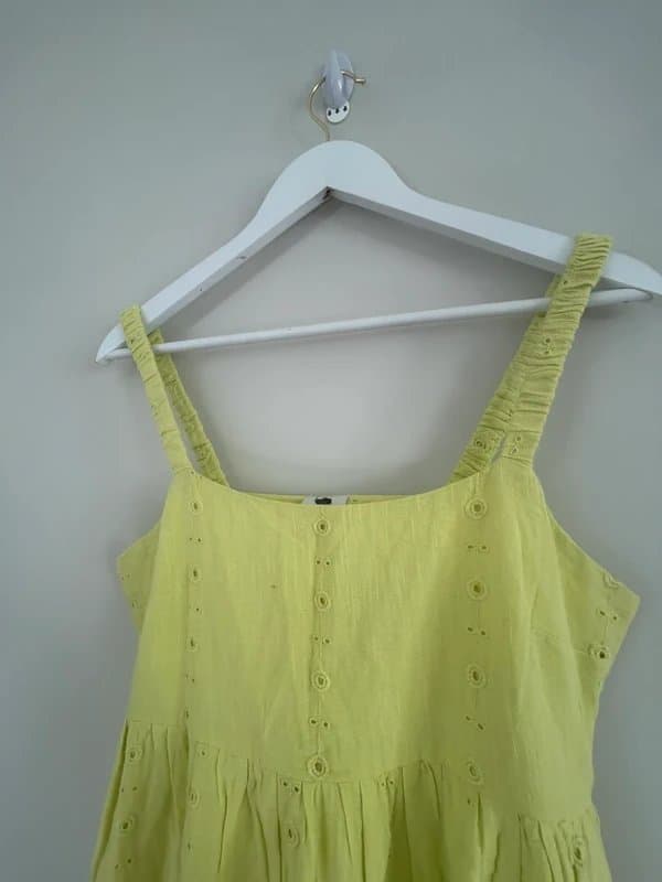 River Island NEW (no tags)River Island Lime embroidered midi dress-  UK8- stunning