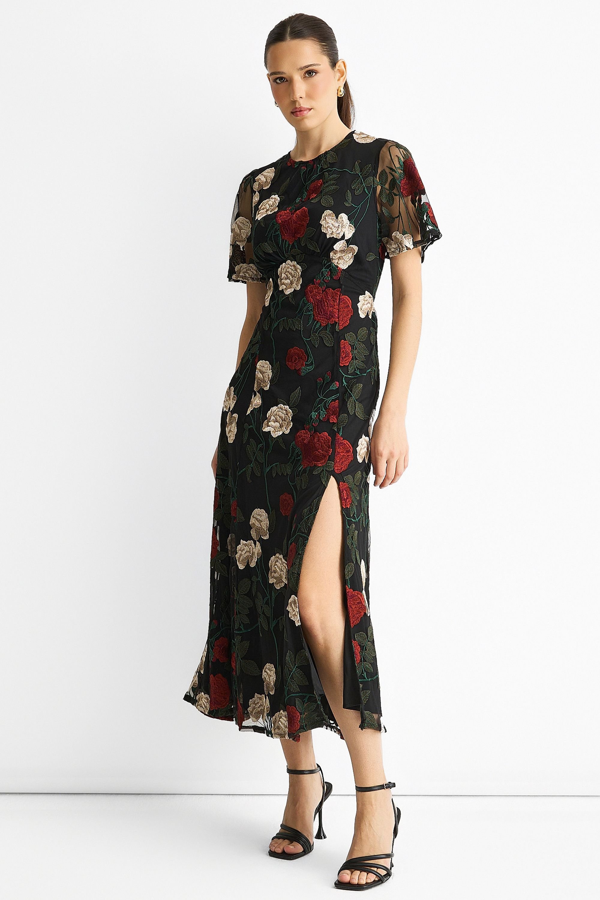 Gini London Gini London Women's Black Angel Sleeves Embroidered Occasion Midi Dress - 3