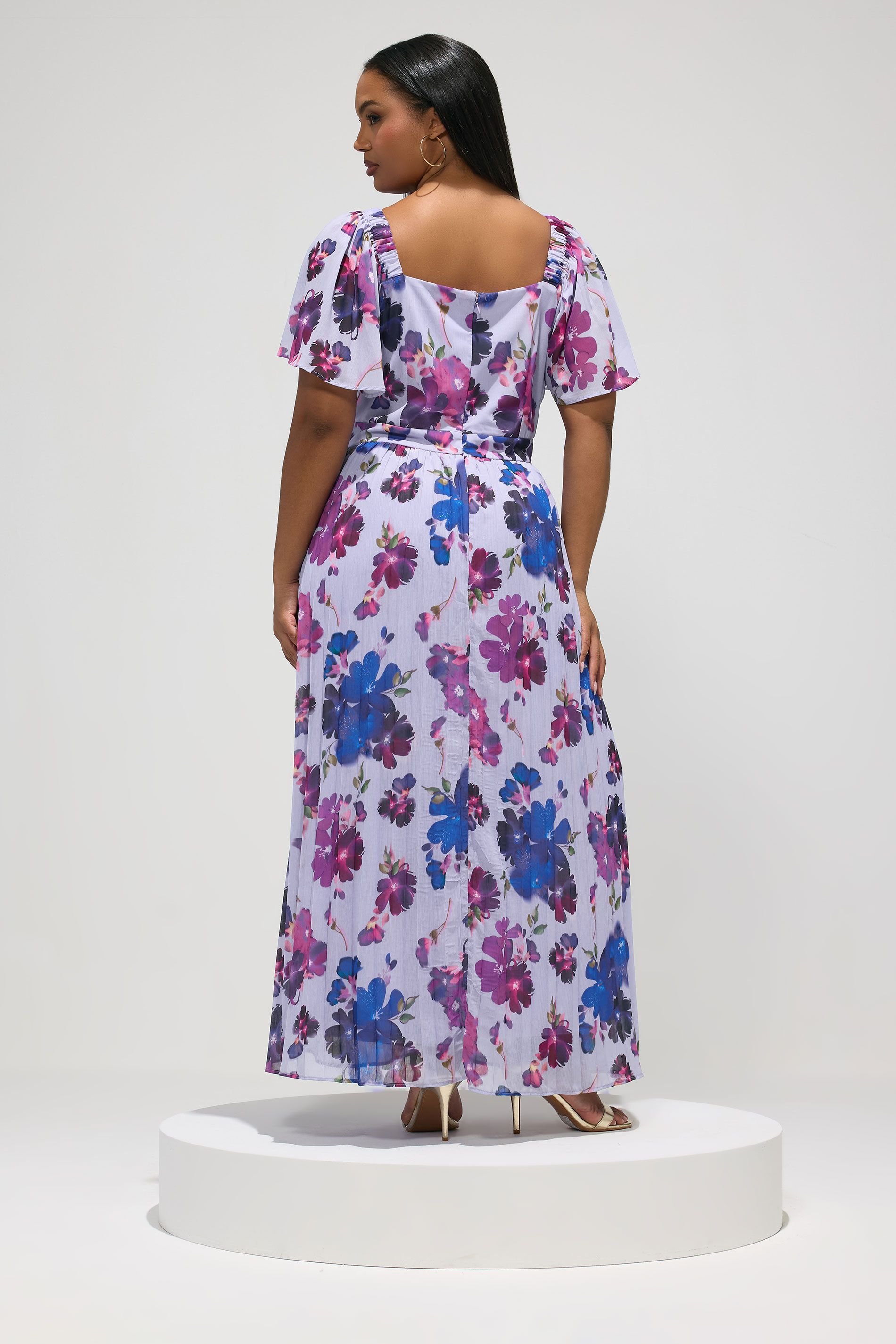 Yours Yours Women's Floral Maxi Dress in Pale Blue - 4