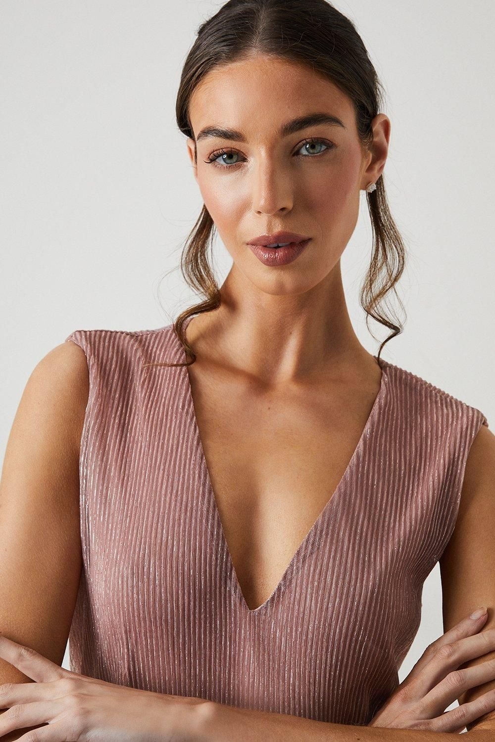 Coast Coast Women's Metallic Plisse V Neck Bridesmaid Dress in Antique Rose - 4