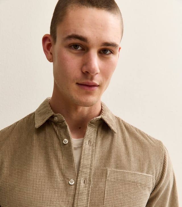 New Look Men's Stone Waffle Relaxed Cord Shirt New Look - 2