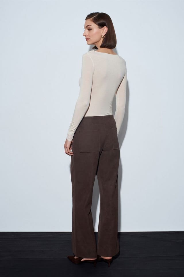 Dilvin Dilvin Women's High-Waist Wide-Leg Faux Leather Trousers in Dark Brown - 2