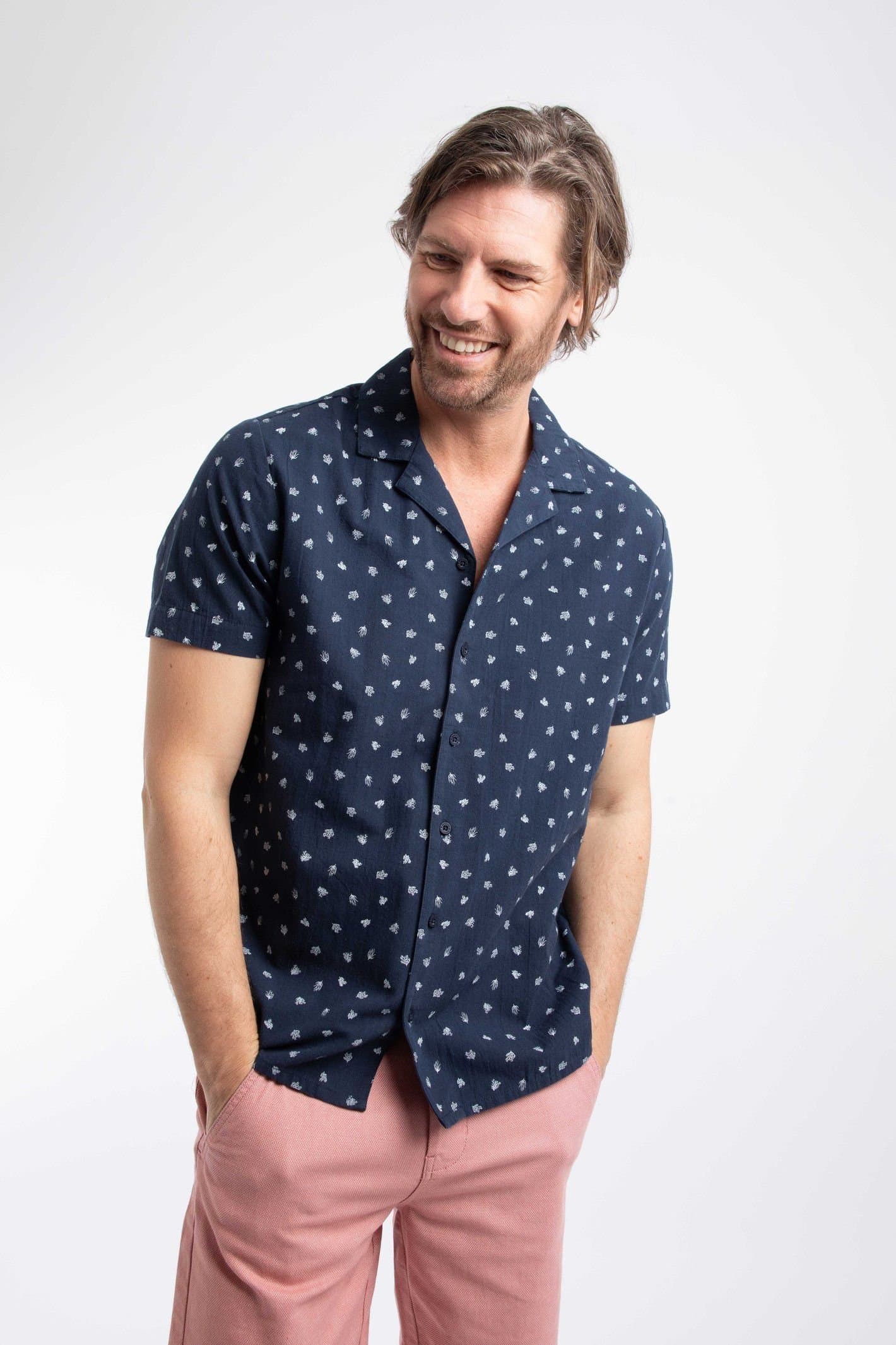 Weird Fish Weird Fish Men's Hugh Printed Shirt in Mid Navy