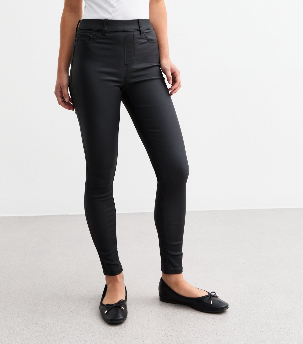 New Look Women's Petite Black Coated Jeggings New Look - 3