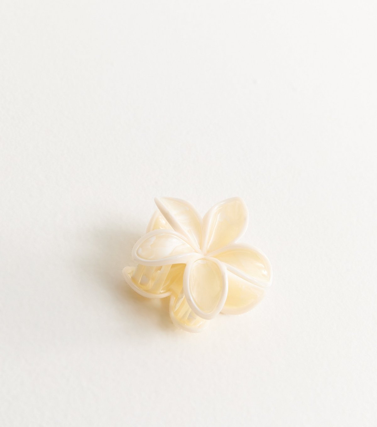 New Look Cream Tropical Flower Marbled Hair Claw Clip New Look - 3
