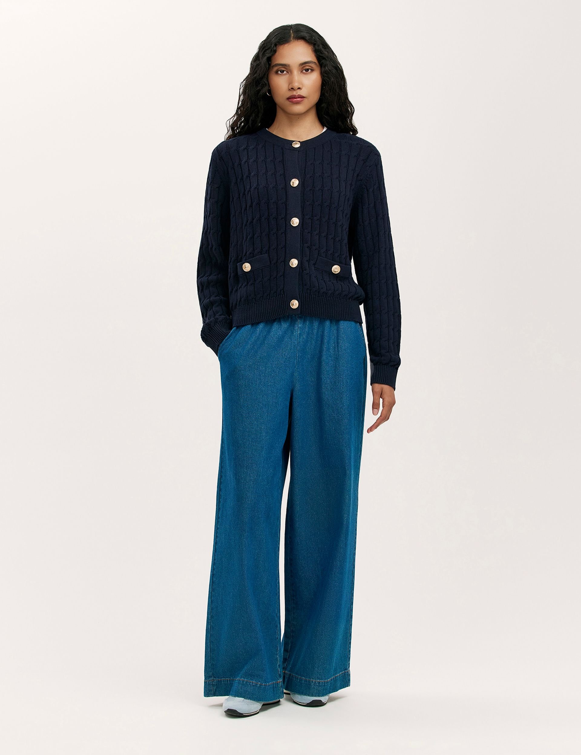 Finery London Finery London Women's Elaine Round Neck Knitted Cardigan in Dark Navy - 2