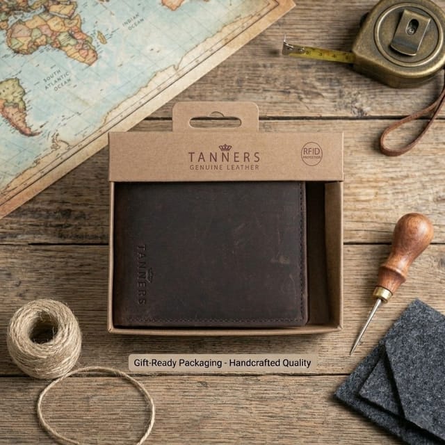 Woodland Leathers Woodland Leathers Men's Men's Leather RFID Wallet with Coin Pocket & ID Window in Brown - 2