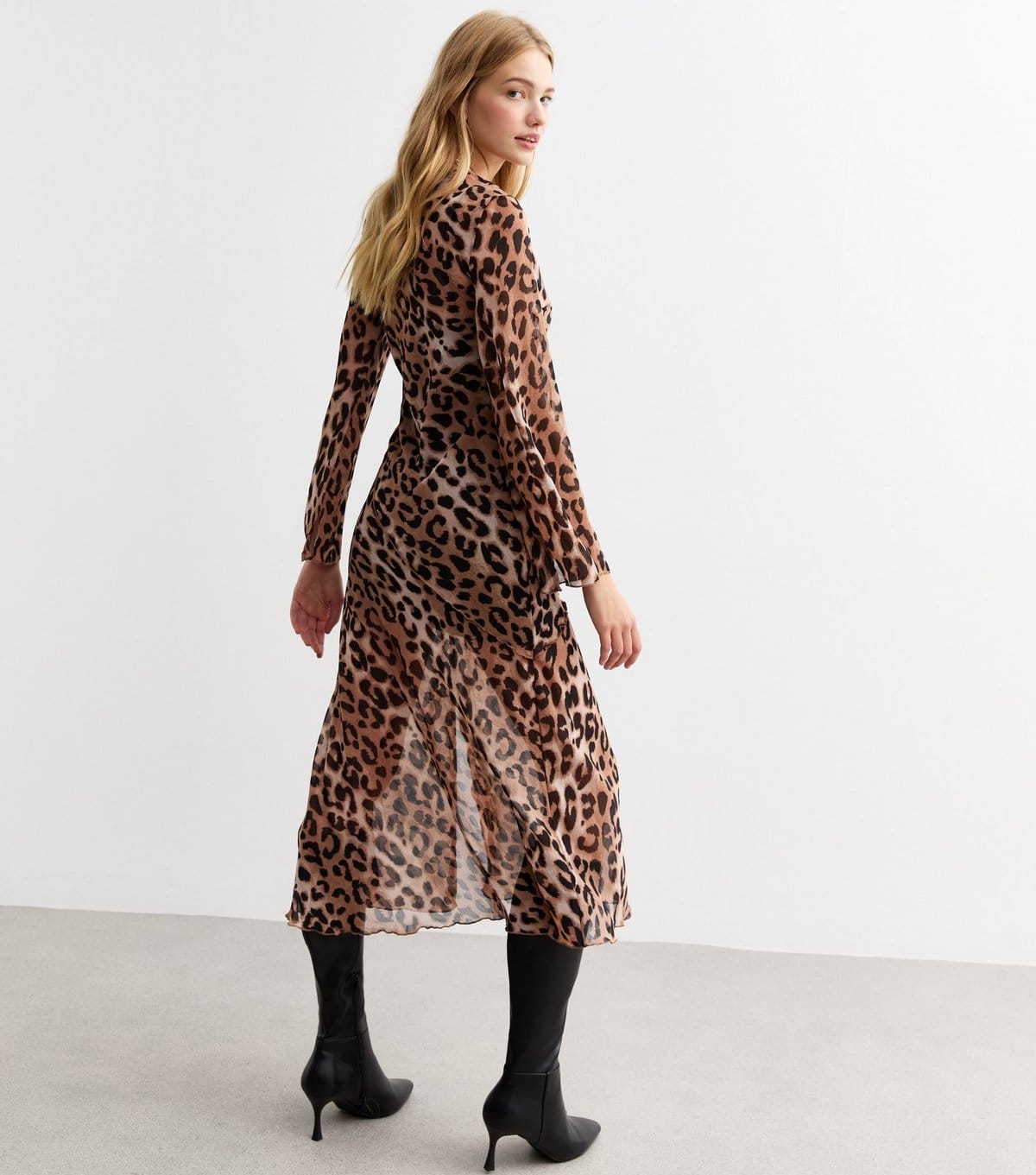 New Look Women's Brown Leopard Print Chiffon Midi Dress New Look - 4