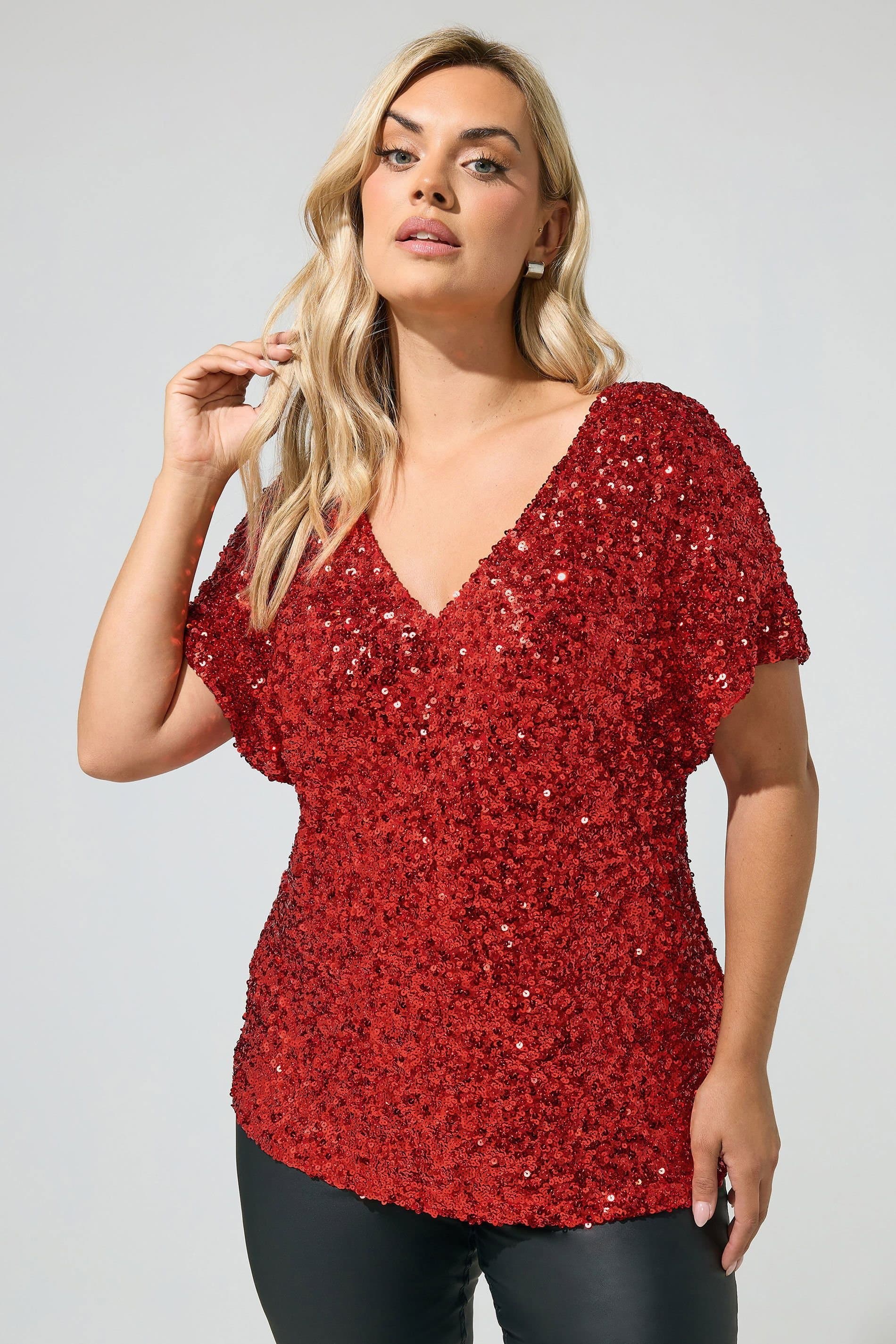 Yours Yours Women's Sequin Short Sleeve Top in Red