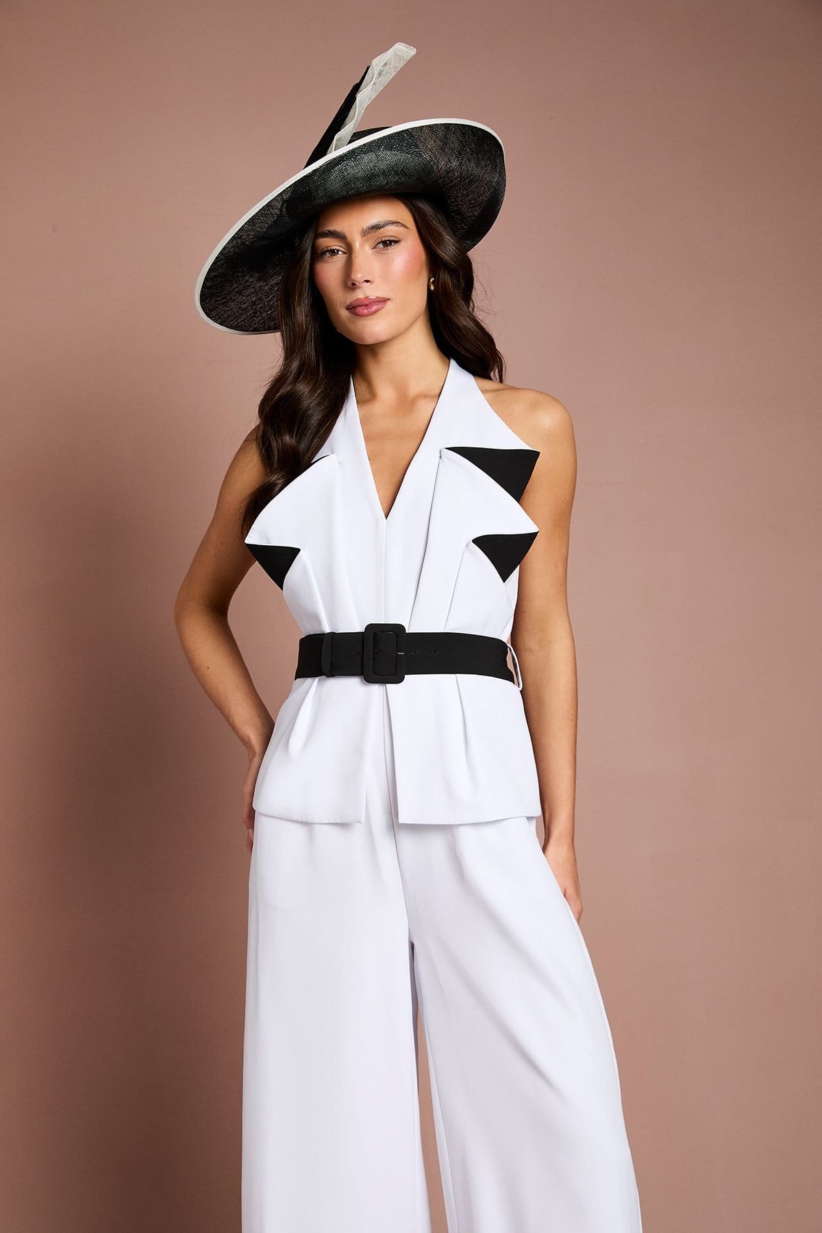 Coast Coast Women's Lisa Tan Statement V Neck Jumpsuit in Mono - 4