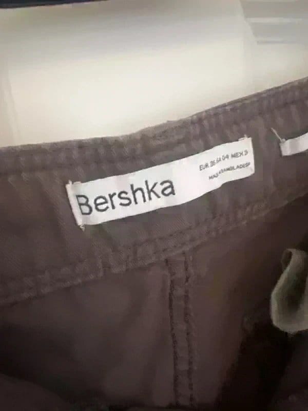 Bershka Bershka grey cargo pants - 1