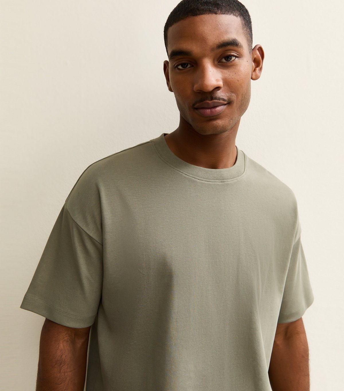 New Look Men's Khaki Relaxed Heavyweight Crew Neck T-Shirt New Look - 2