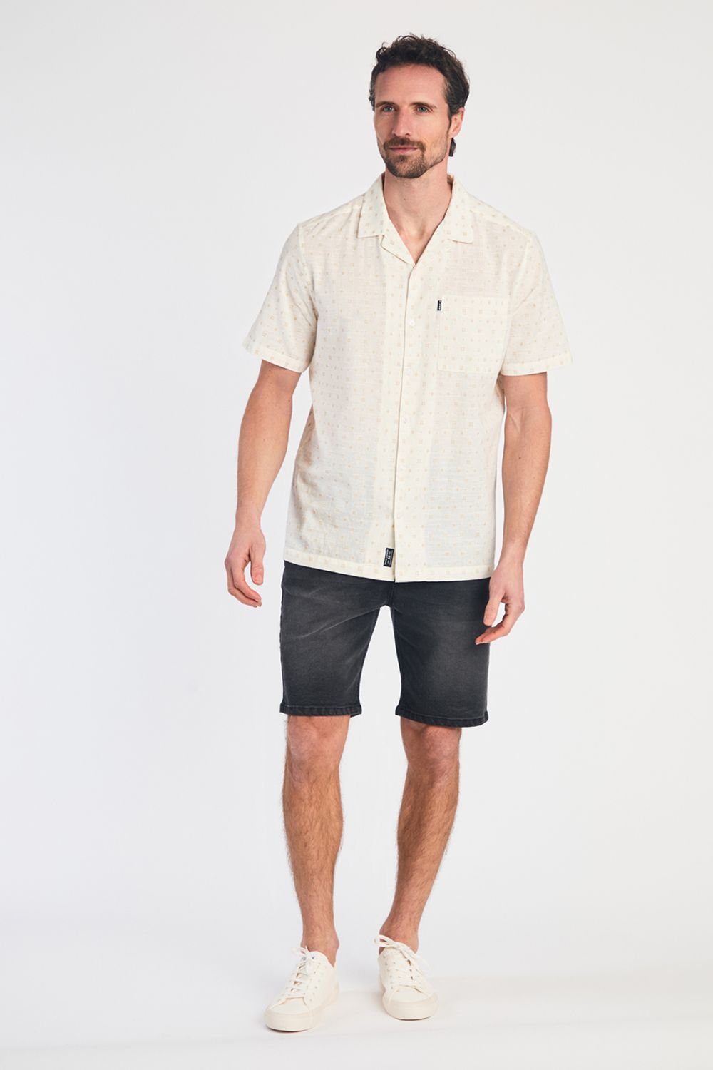 Tokyo Laundry Tokyo Laundry Men's Cotton Printed Short Sleeve Shirt in White - 4