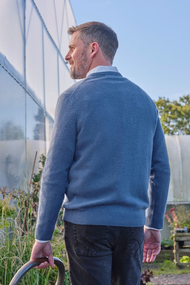 WoolOvers WoolOvers Men's Mens 100% Lambswool V Neck Jumper in Mid Blue - 3