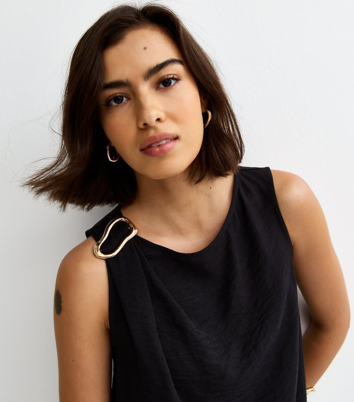 New Look New Look Black Jersey Sleeveless Tank Top With Hardware Detail