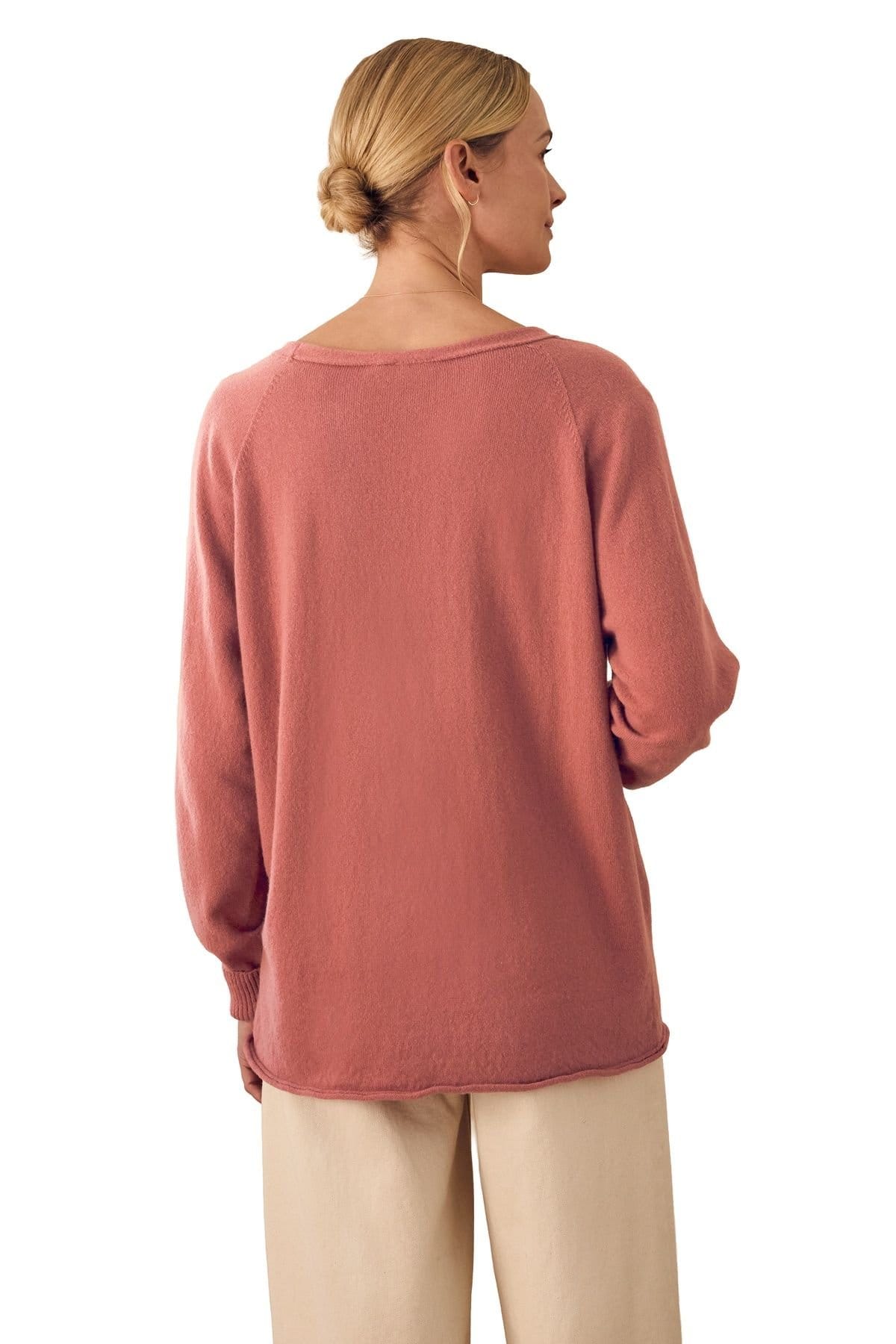 Celtic & Co Celtic & Co Women's British Geelong Relaxed V-Neck Sweater in Dusty Pink - 4